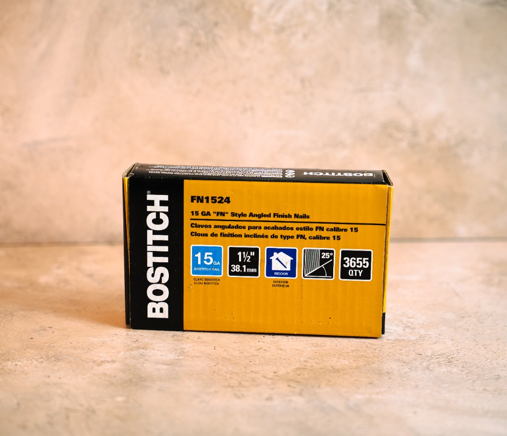 Bostitch 1-1/2 inch 15 gauge 25 degree FN style angled finish nails 3655 count box